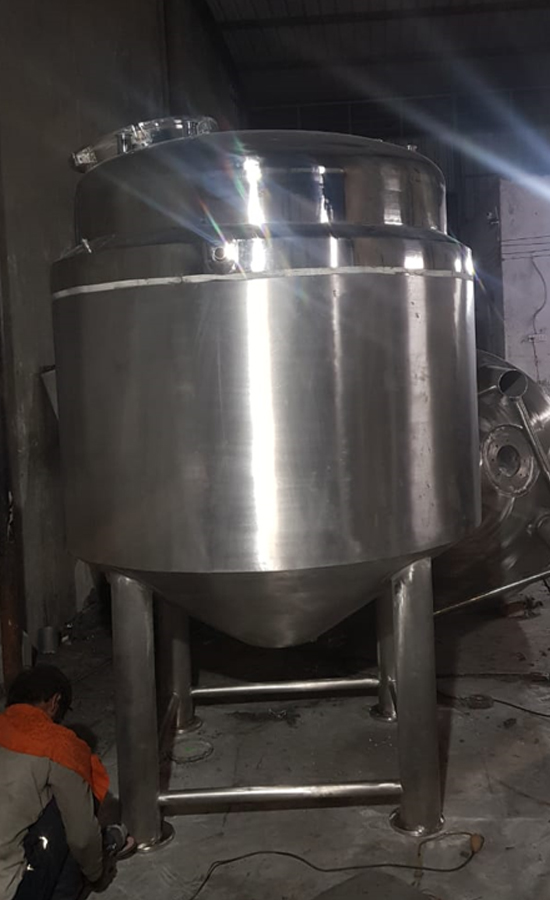Kettle with Shafted Mixer